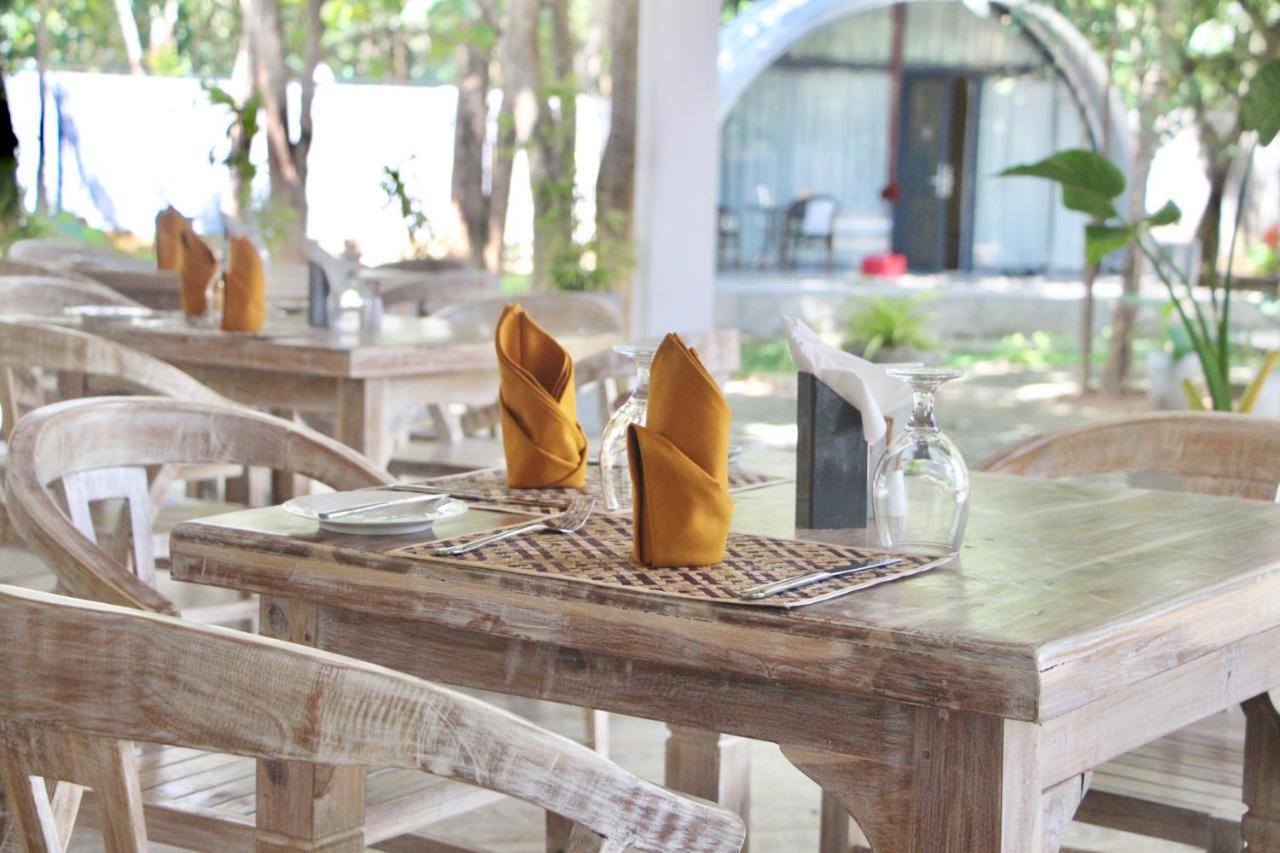 Nivadoo Resort Sigiriya Dış mekan fotoğraf Restaurant