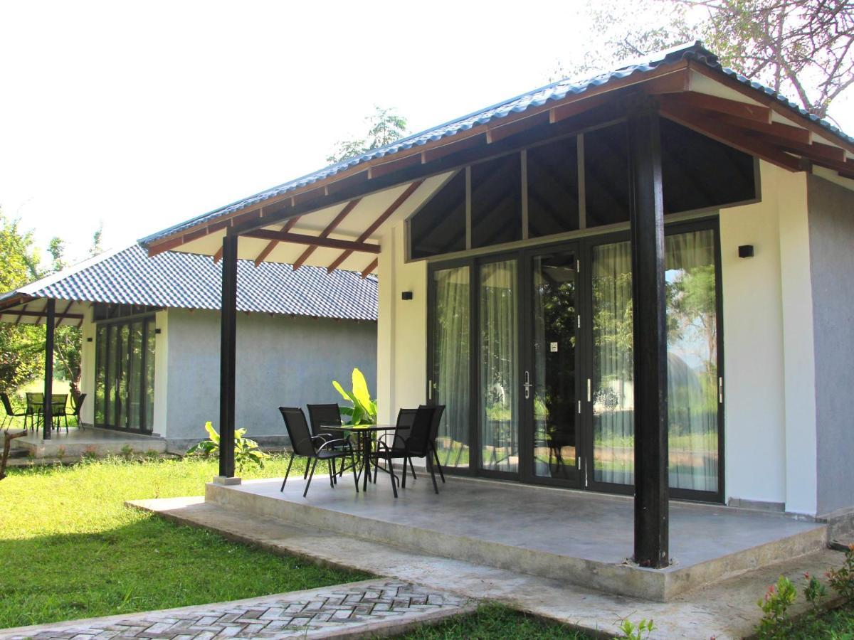Nivadoo Resort Sigiriya Dış mekan fotoğraf The hotel's rooms