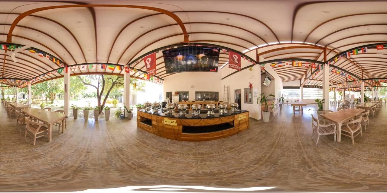 Nivadoo Resort Sigiriya Dış mekan fotoğraf 360° panorama of the cafeteria at the University of Novi Sad