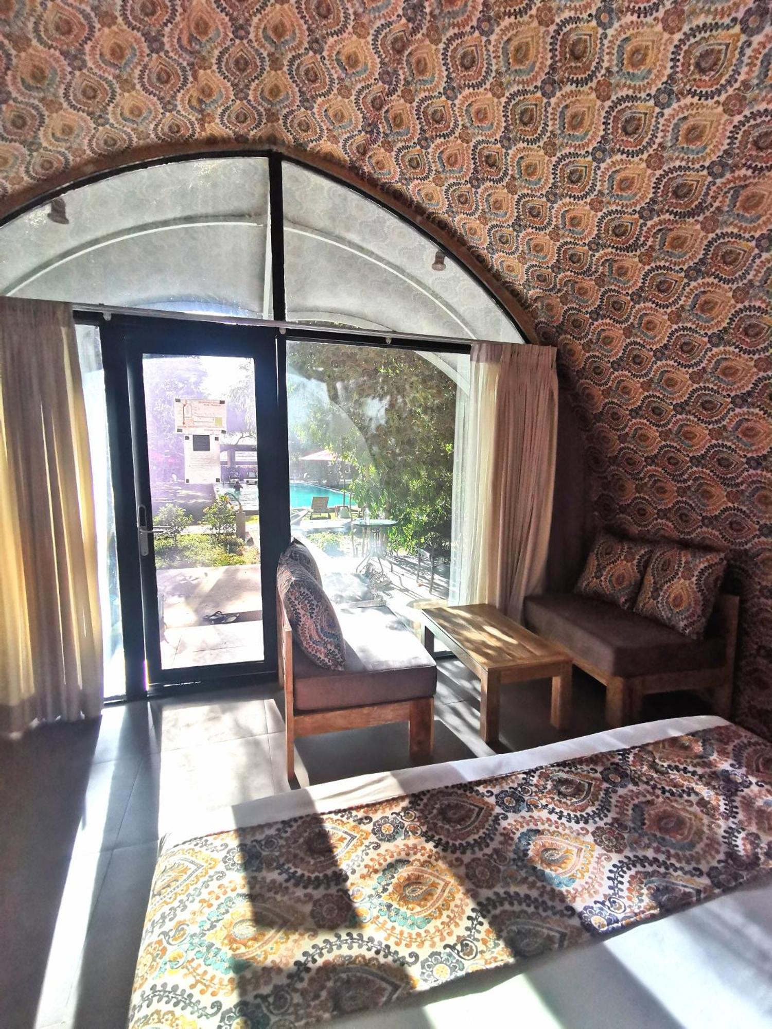 Nivadoo Resort Sigiriya Dış mekan fotoğraf A room at the hotel