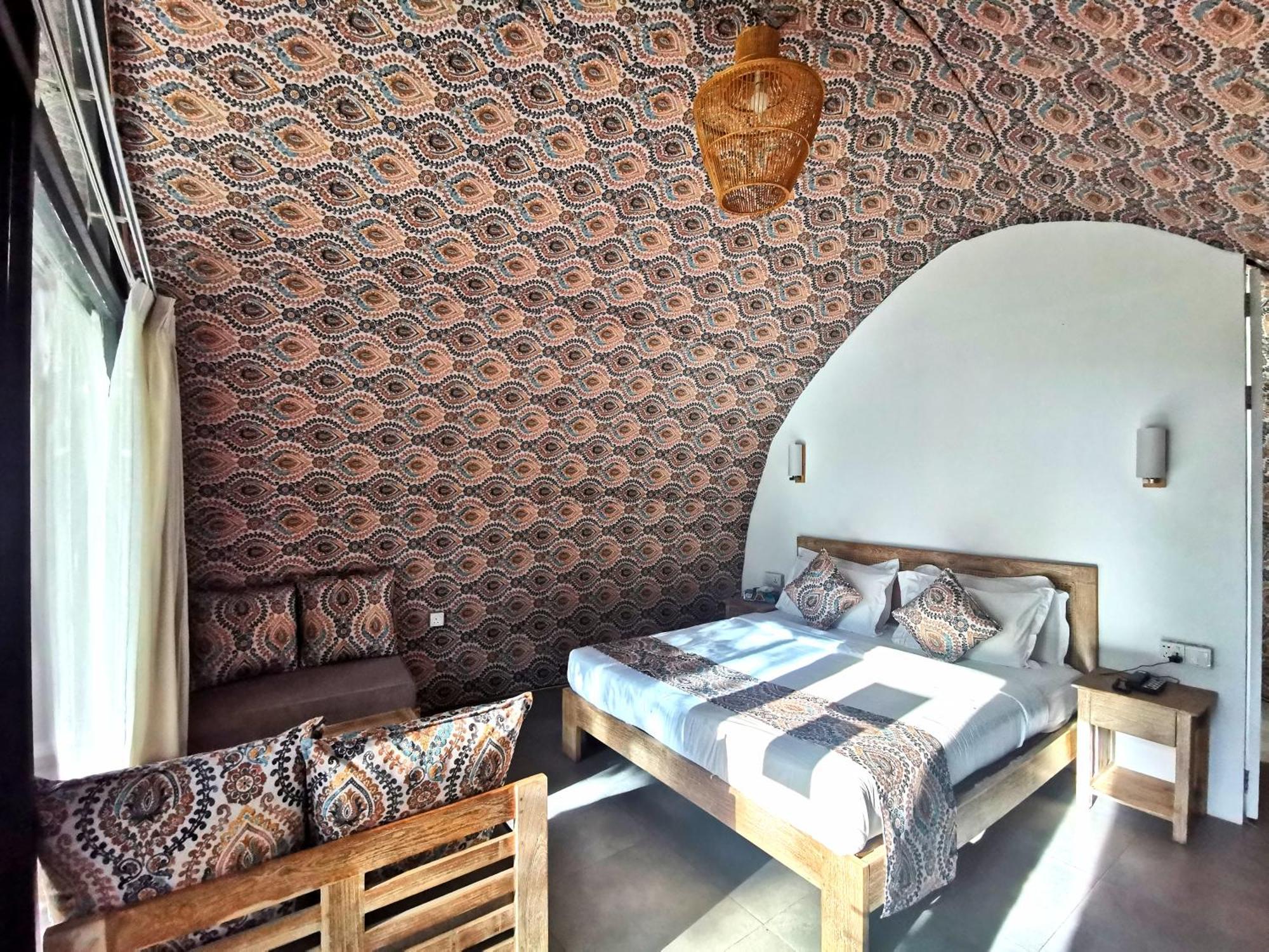 Nivadoo Resort Sigiriya Dış mekan fotoğraf A room at the hotel
